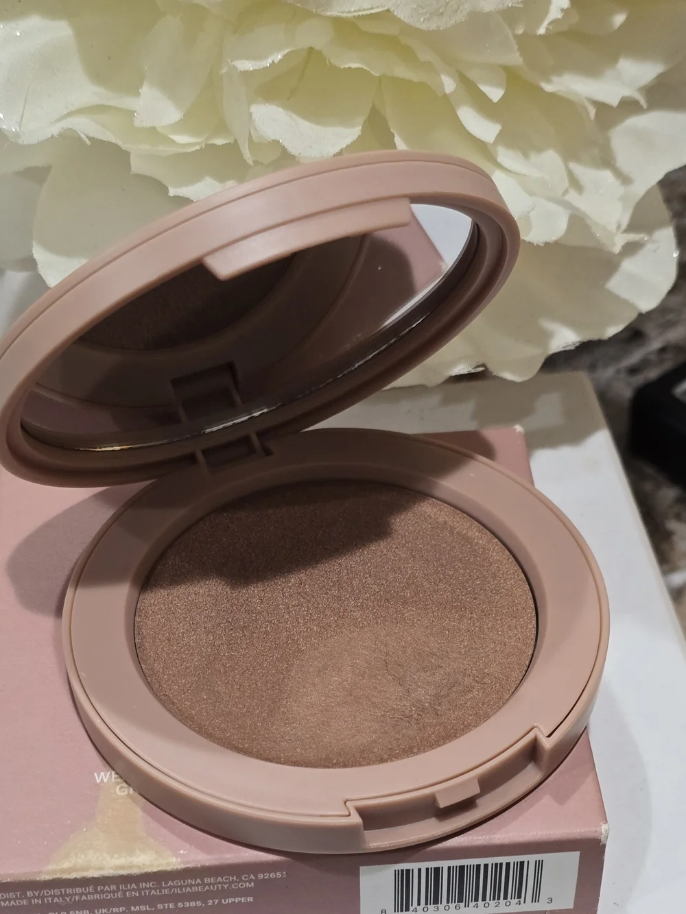 Ilia Sunshift Cream Bronzer In Eclipse